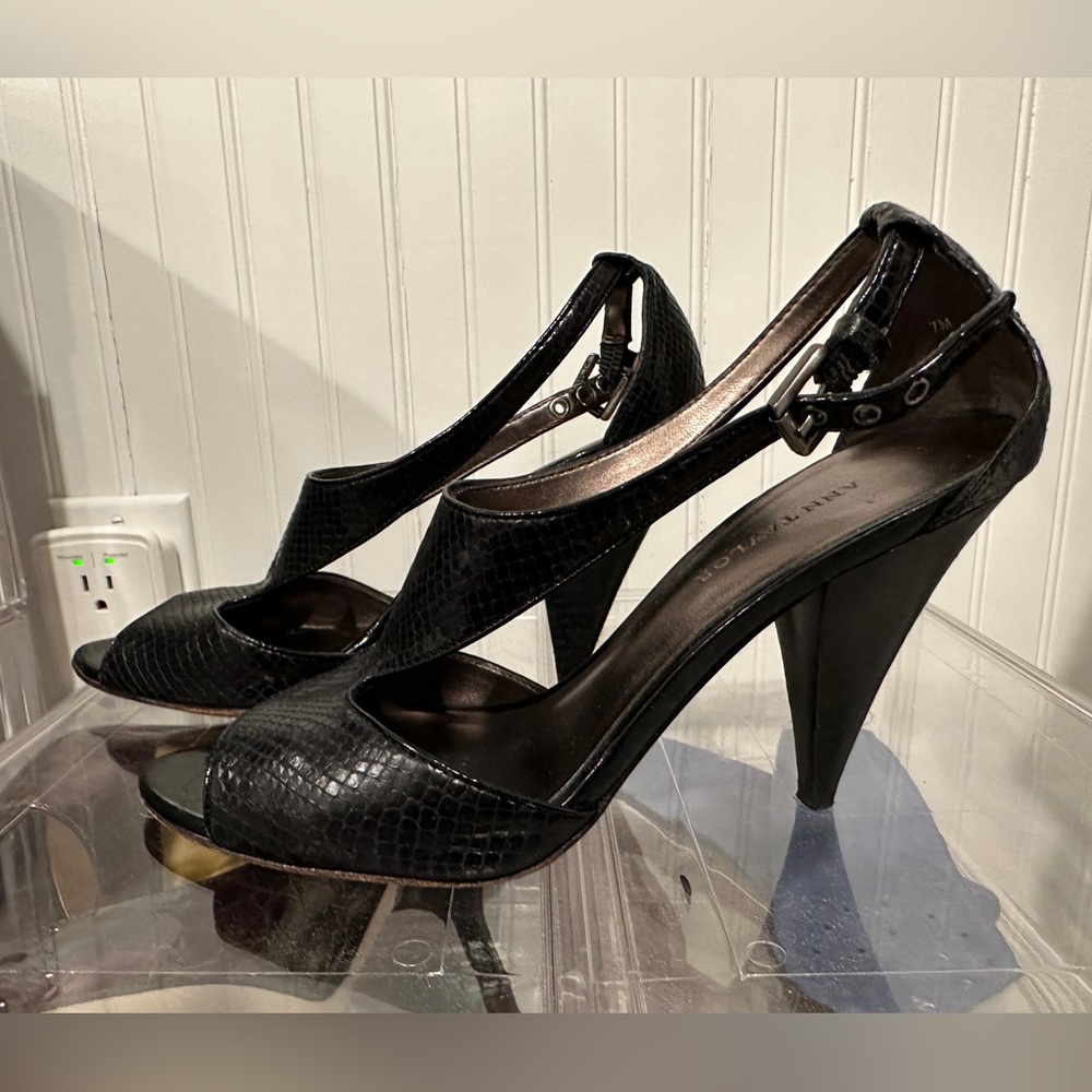 Ann Taylor Julia Python Black T-Strap - image 2